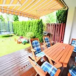 Large Home, Private Garden *