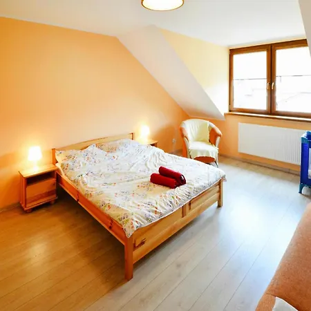 Large Home, Private Garden Tatil Evi Kolobrzeg