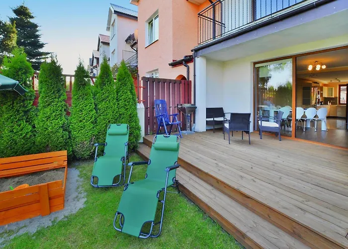 Large Home, Private Garden