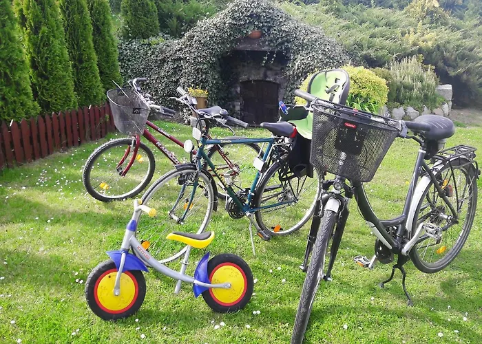 Large Home, Private Garden Сasa de vacaciones